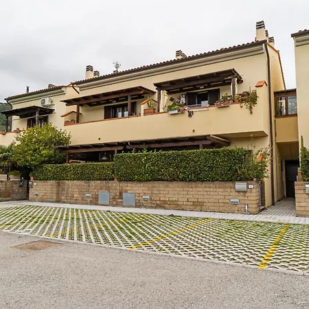 Paola * Casa Alzi